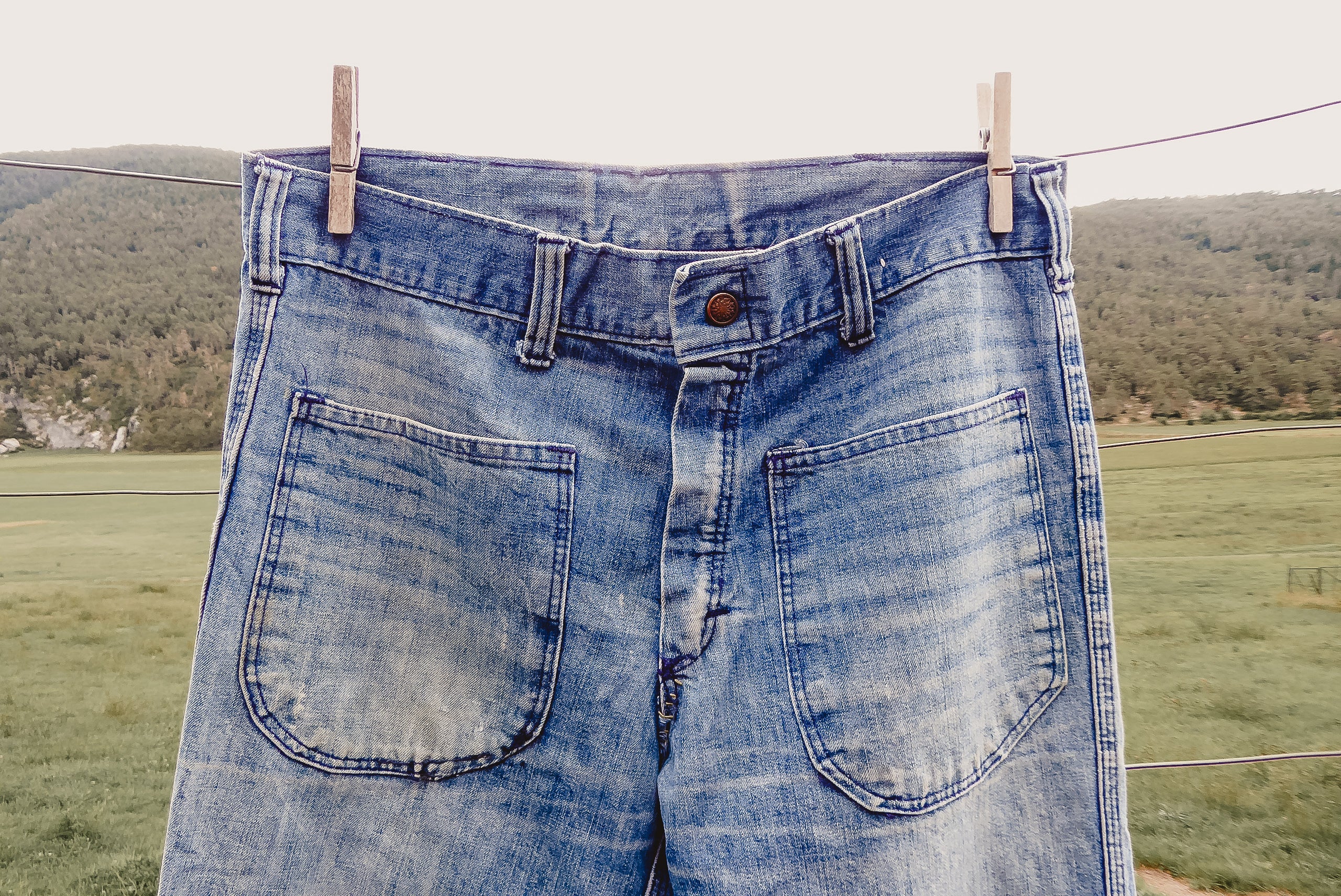 UFO bell bottom jeans – lesflaneuses
