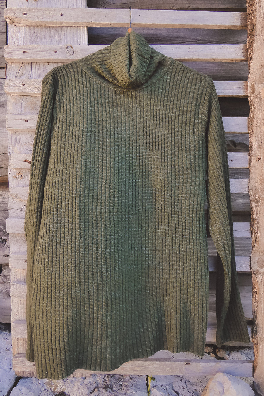 Knit ribbed turtleneck sweater